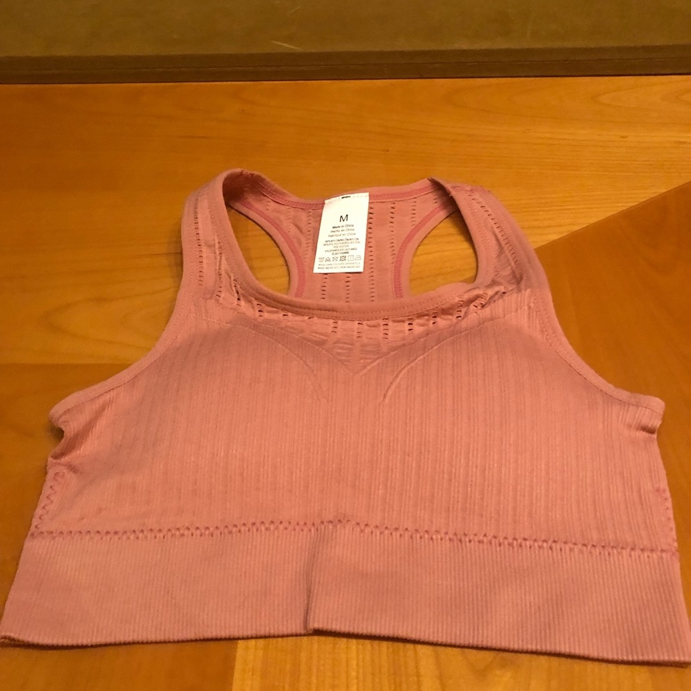 Light pink spirts bra- brand new.